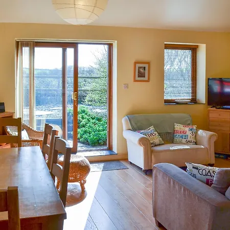 Tregella Farm * Saint Merryn